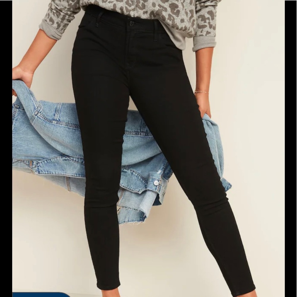 ‼️NWT‼️ Old Navy Super Skinny Mid Rise Jeans